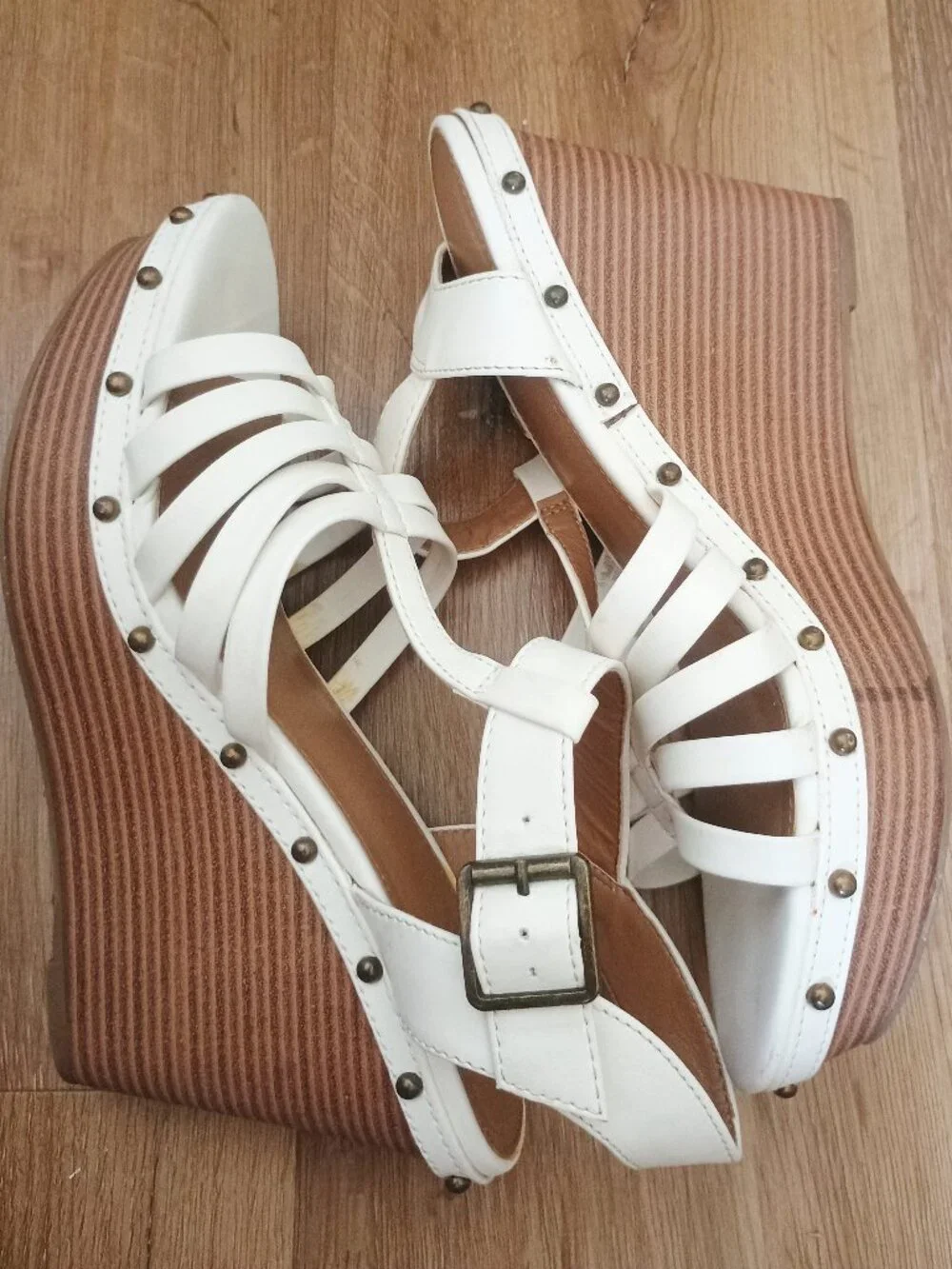 Report Women's White Strappy Platform Wedge Sandals Size 9 Ankle Strap